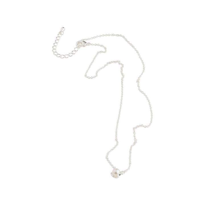 Essie - Delikat Pärlhalsband