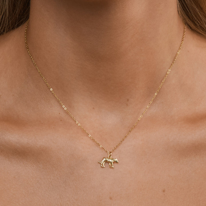 Quinn - Leopard Charm Dangling Necklace Gold