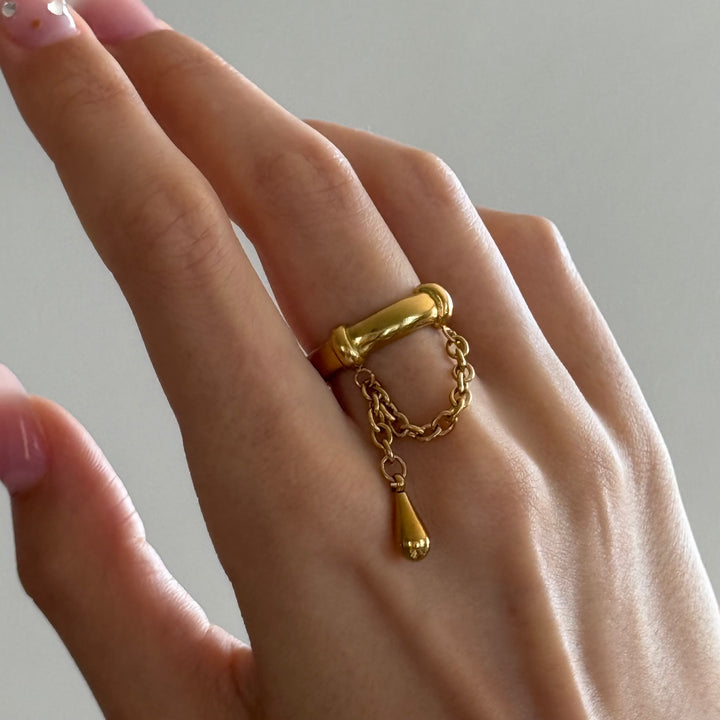 Rain – chain ring in stainless steel | Timi of Sweden