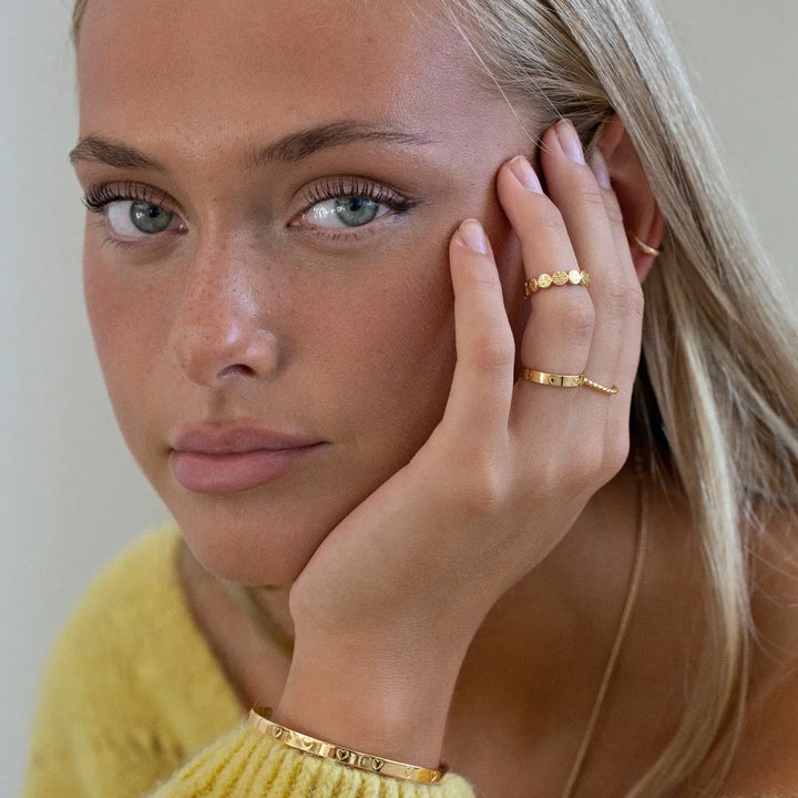 hammered top ring